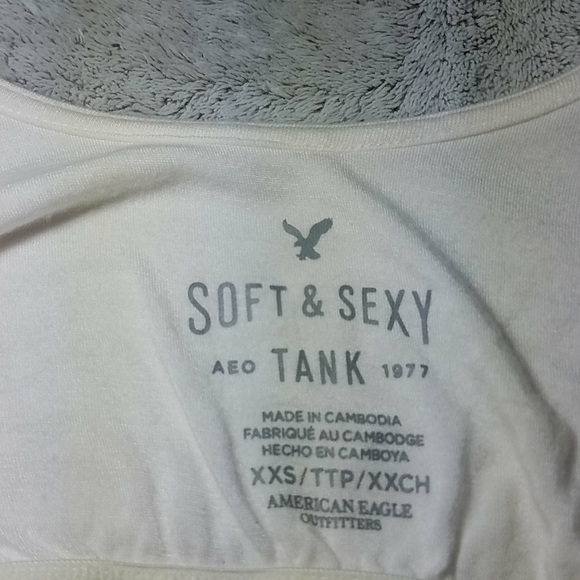 White soft&sexy AEO tank - Picture 3 of 4